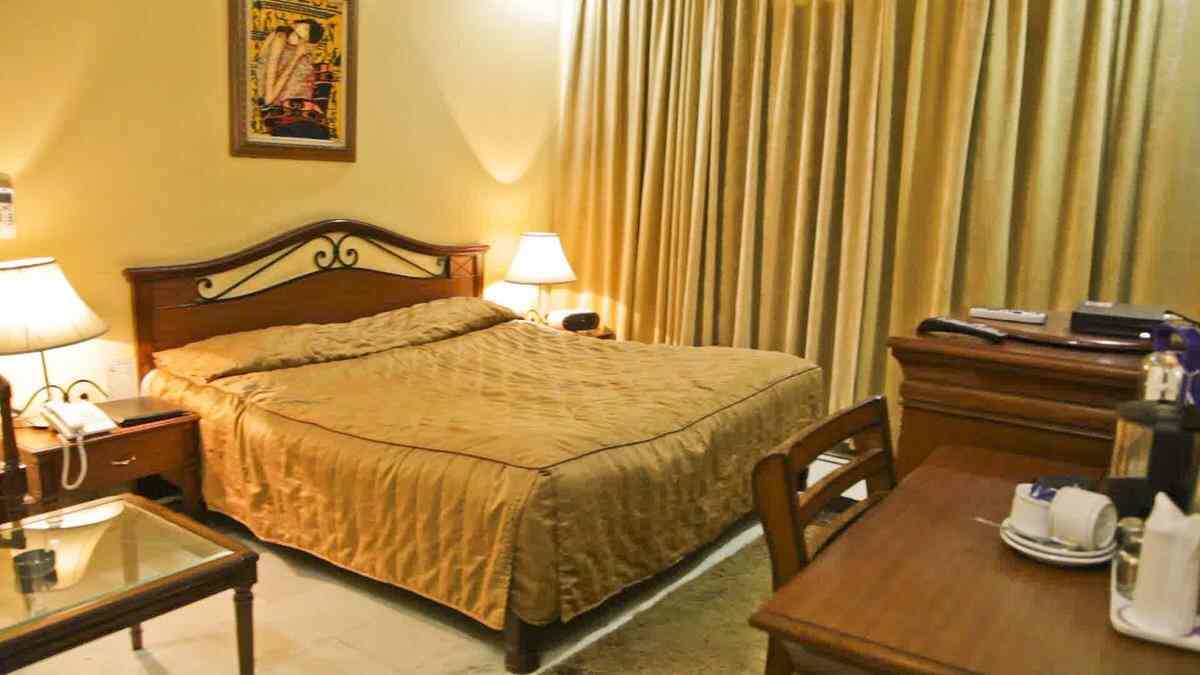 Corporate Inn Hotel In Sector 17 Chandigarh Corporate Inn Hotel In Sector 17 Chandigarh Rates Room Booking Justdial