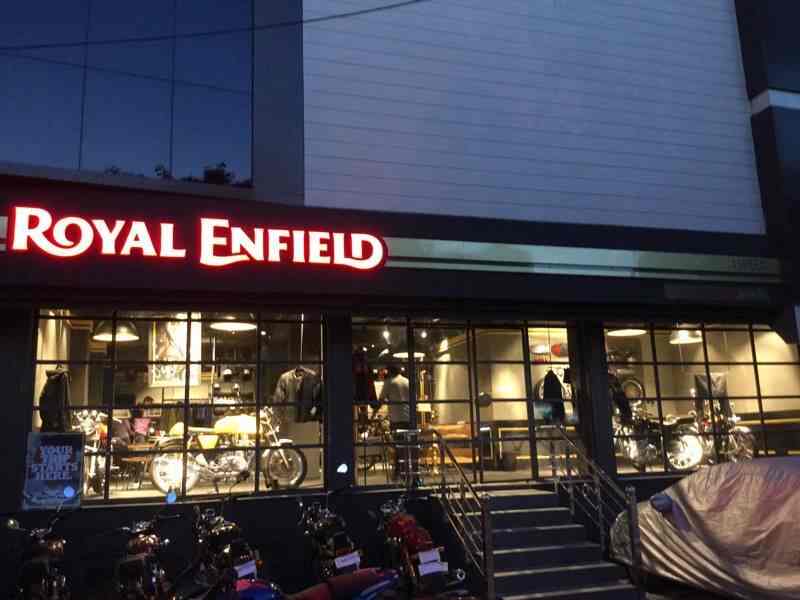 ayanavaram royal enfield showroom