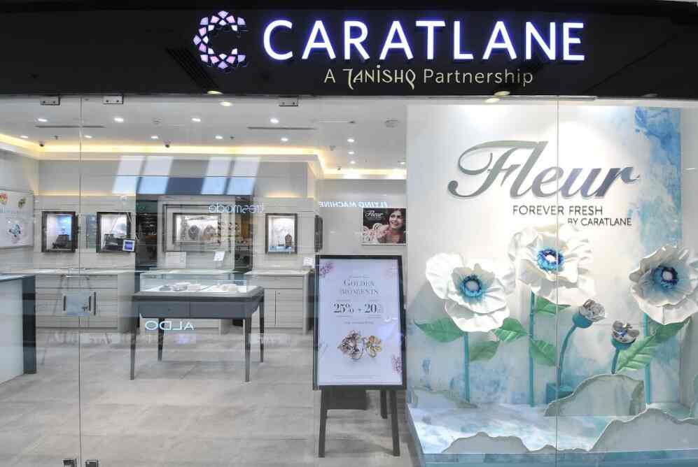 caratlane dlf