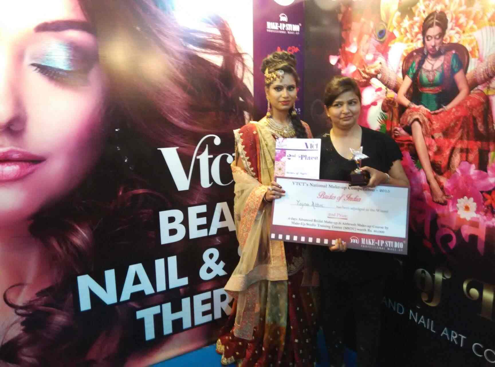 Yojna Attri Make Up Artist Hair Stylist Reviews Vasundhara Sector