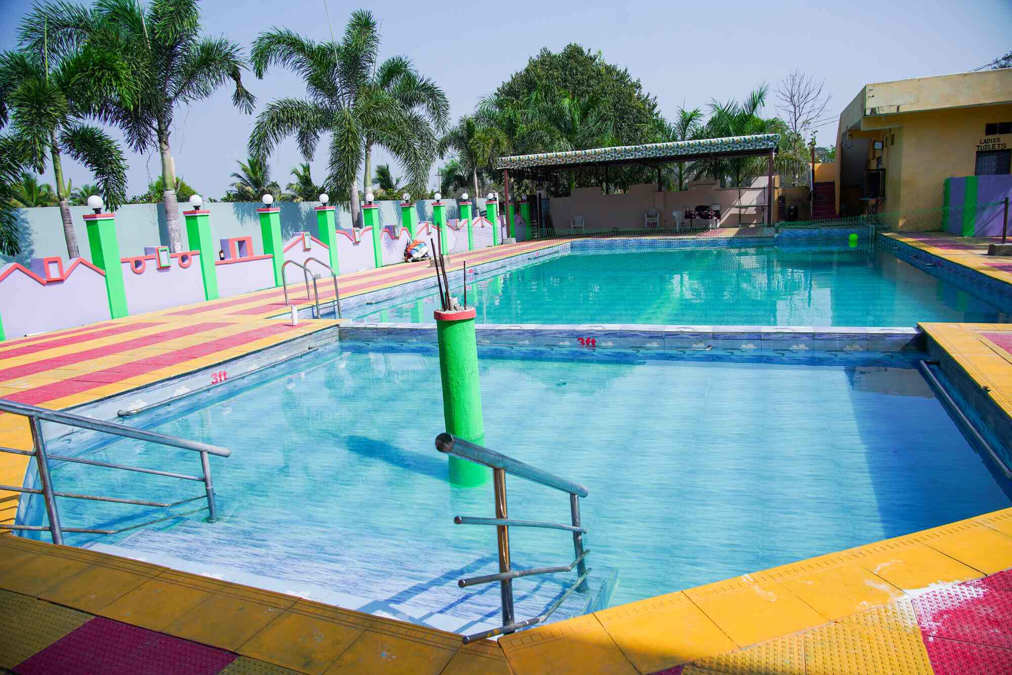 Book Popular Farm House in Gandipet,Hyderabad Best Farm House in