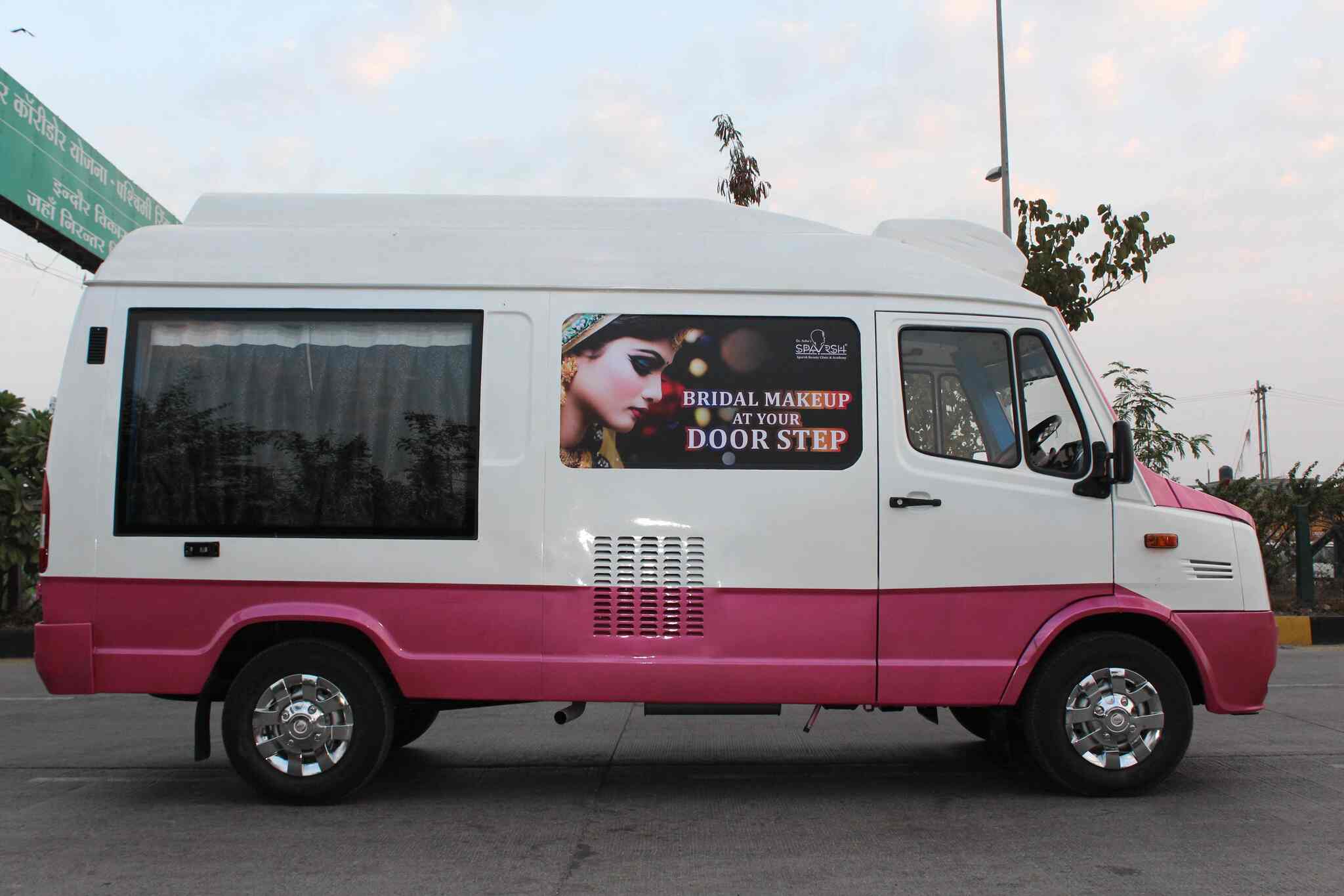 Makeup On Wheels Saubhaya Makeup