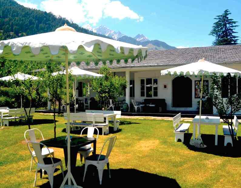 La Plage Photos Mall Road Kullu Pictures Images Gallery