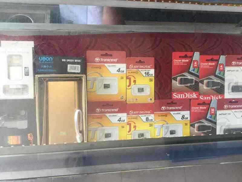 Bombay Mobiles Sales And Service Ramanathapuram Ho Mobile Phone