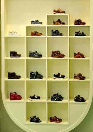 clarks viviana mall